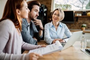 Top Questions to Ask Before Hiring a Mortgage Broker in Ottawa